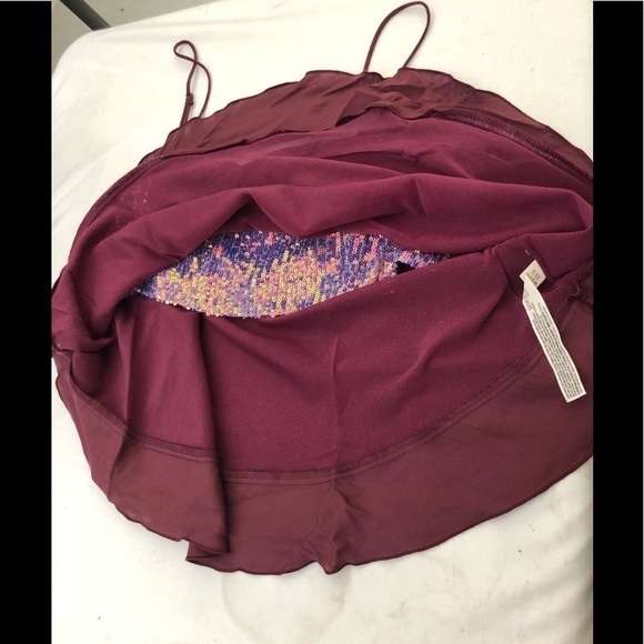 Free People Turn it on Cami Sequin Burgundy Small - Picture 2 of 7